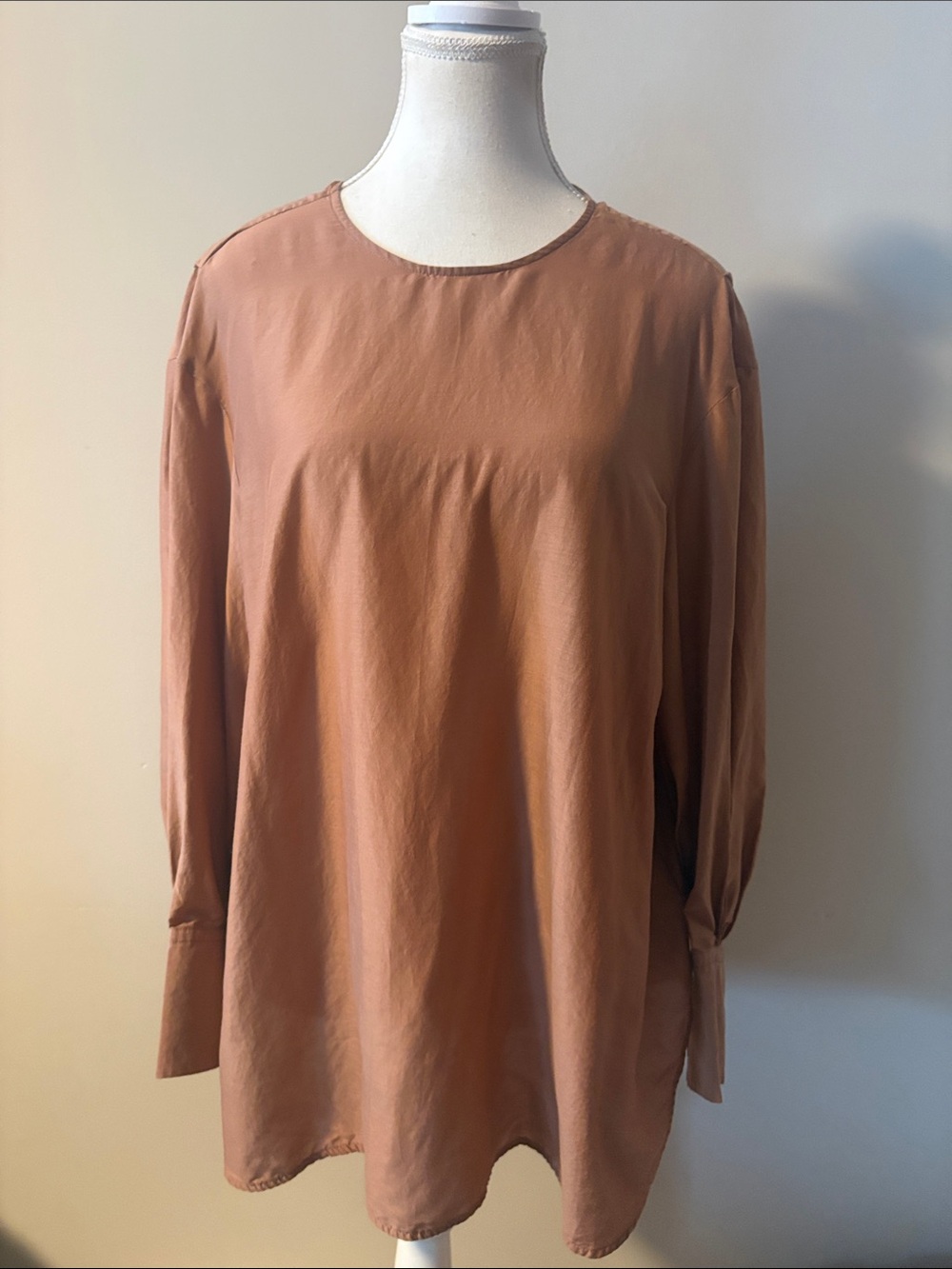 NWOT Ballsey Japan Silk Cotton High Count Satin Blouse in Terracotta. Size 36